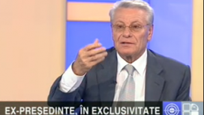Petru Lucinschi: Moldovenii dacă ar avea un salariu bun şi un serviciu stabil nu ar pleca din ţară