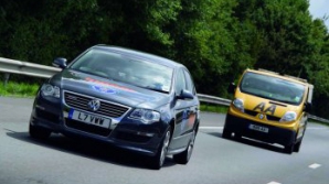 Record mondial de eficienţă: 2463 de kilometri cu un plin într-un Passat