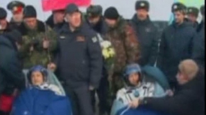 O capsulă "Soyuz" cu trei astronauţi la bord a aterizat, astăzi, cu succes 