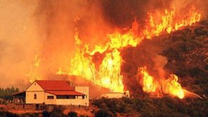 Cel puţin 8 oameni au murit şi peste 90 au fost răniţi într-un incendiu din Shanghai