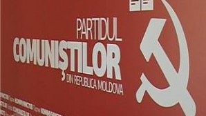 Deputaţii vor relua discuţiile privind interzicerea prin lege a simbolurilor comuniste