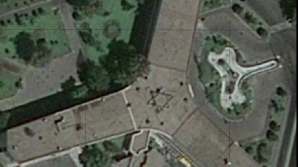 Pe clădirea Centrului de Control al Aerului al aeroportului din Teheran se află Steaua lui David 