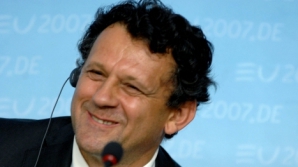 Primul decret semnat de Marian Lupu: Reprezentantul UE în Moldova a fost decorat cu „Ordinul de Onoare” 