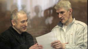 În Estonia a fost lansată o marcă poştală cu imaginea lui Hodorkovschi şi Lebedev