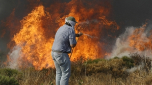 Cel puţin 59 de case au fost mistuite de flăcări în oraşul Perth din Australia