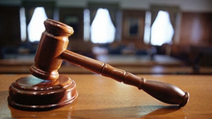 Marea Britanie şi Olanda dau Islanda în judecată