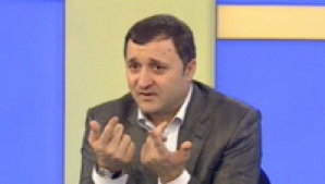 Comuniştii au câteva scheme de dezbinare a alianţei de guvernare