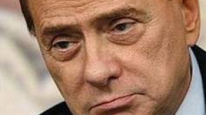 Fotografii compromiţătoare cu Silvio Berlusconi gol se află în vânzare 