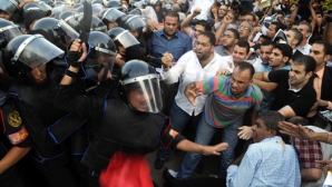 VEZI AICI Bilanţul tragic al celor 18 zile de revolte din Egipt 