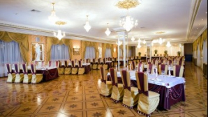 Alege să-ți faci nunta în zi de miercuri și Sala de Aur îți achită rochia de mireasă și o apariție în revistă 