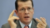 Ministrul german al Apărării, acuzat de plagiat, a demisionat din funcţie