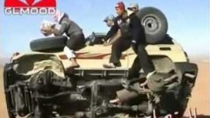 Cum să schimbi roţile de la maşină din mers VEZI VIDEO