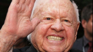 La 90 de ani, Mickey Rooney vrea să se întoarcă în showbiz