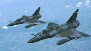 Atacuri aeriene în Libia împotriva trupelor terestre ale lui Gaddafi