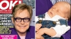 Elton John a intrat în rolul de tată alături de iubitul său, David Furnish VIDEO
