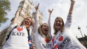 Fanii nunţii regale se adună deja în fața Westminister Abbey