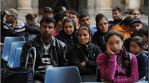 Cei 100 de romi care au ocupat basilica San Paolo refuză sa plece şi cer ajutorul Papei VIDEO