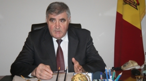 Roibu "îi încurcă" lui Dodon. PCRM cere demisia ministrului de Interne