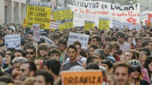 Spania: Mii de oameni ies în stradă, protestând faţă de măsurile de austeritate
