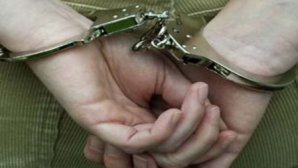 Arestaţi pentru că ar fi pus la cale un atentat terorist