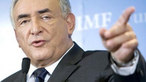 Directorul FMI, Dominique Strauss-Kahn şi-a anunţat demisia