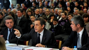 Franța înăspreşte normele de expluzare a imigranţilor