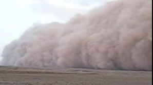 O furtună de nisip a lovit nordul şi nord-vestul Chinei în ultimele trei zile 