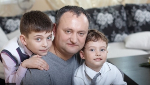 Dodon vrea o fiică după alegeri