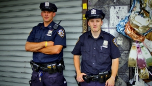 O stradă din New York a fost închisă de autorităţi din cauză unui pachet suspect