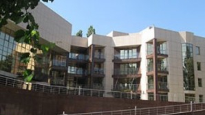 Gest de bună credinţă: Comuniştii să transforme sediul din str. Armenească într-un centru de reabilitare