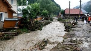 China: Victimele inundaţiilor s-au reîntors la casele lor pentru a le curăţa în urma inundaţiilor