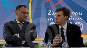 "Dacă PCRM câştigă alegerile în Chişinău, Moldova pierde susţinerea UE", susţin analiştii