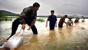 Inundații în China: 14 oameni şi-au pierdut viaţa iar 35 sunt daţi dispăruţi