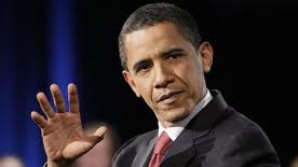  Vameş francez concediat pentru că s-a fotografiat cu paşaportul lui Barack Obama