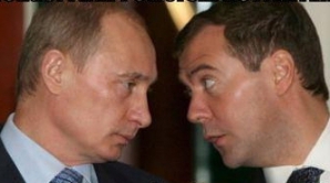 Medvedev critică Guvernul lui Putin