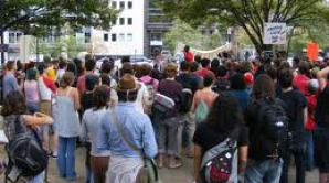 Australia: Sute de oameni au protestat faţă de exportul de animale 