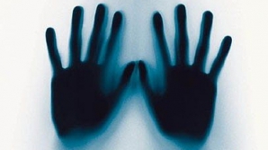 Creşte numărul persoanelor traficate. Numai anul trecut au fost înregistrate 135 de victime