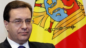 "Lupu se face vinovat de arderea Declarației de Independență: A ales să scoată din flăcări două sticle cu votcă în locul actului"