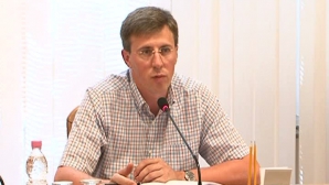 Chirtoacă propune: Dublarea taxei de drum pentru şoferii din Chişinău