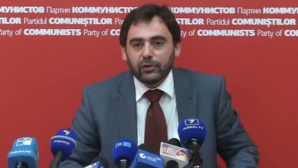 Tkaciuk despre întâlnirea lui Filat cu Smirnov: Ei se înţeleg, beau coniac pe stadioane, fac schimb de amabilităţi, de complimente