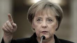 Angela Merkel: Falimentul Greciei ar putea distruge încrederea investitorilor străini