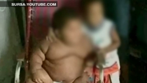 Pentru că nu au reuşit să le menţină greutatea corporală, patru copii ar putea fi înstrăinaţi de părinţii lor 