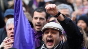 Mii de oameni au protestat la Roma faţă de pachetul de austeritate adoptat de guvern