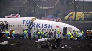 Tragedie aviatică în statul Papua Noua Guinee: Cel puţin 28 de oameni au murit