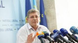 Ghimpu către primarii liberali: Mai întrebaţi pe acasă cum poate fi depăşit impasul politic