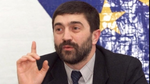 Iurie Roşca împlineşte azi 50 de ani. Ce i-au pregătit colegii VIDEO