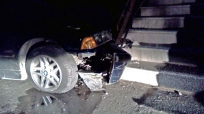 Un cetăţean moldovean în stare avansată de ebrietate a intrat cu maşina în sediul Vămii Galaţi