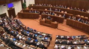 Parlamentul de la Bratislava a votat împotriva suplimentării Fondului European de Stabilitate 
