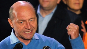 Băsescu acuzat de "săvârşirea unui act de violenţă" asupra unui copil în 2004 (VIDEO) 