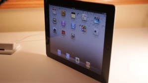 Apple încetinește producția iPad 2. Urmează iPad 3